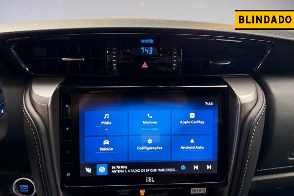 TOYOTA HILUX SW4 2.8 D-4D TURBO DIESEL SRX PLATINUM 7L 4X4 AUTOMÁTICO 2024/2024